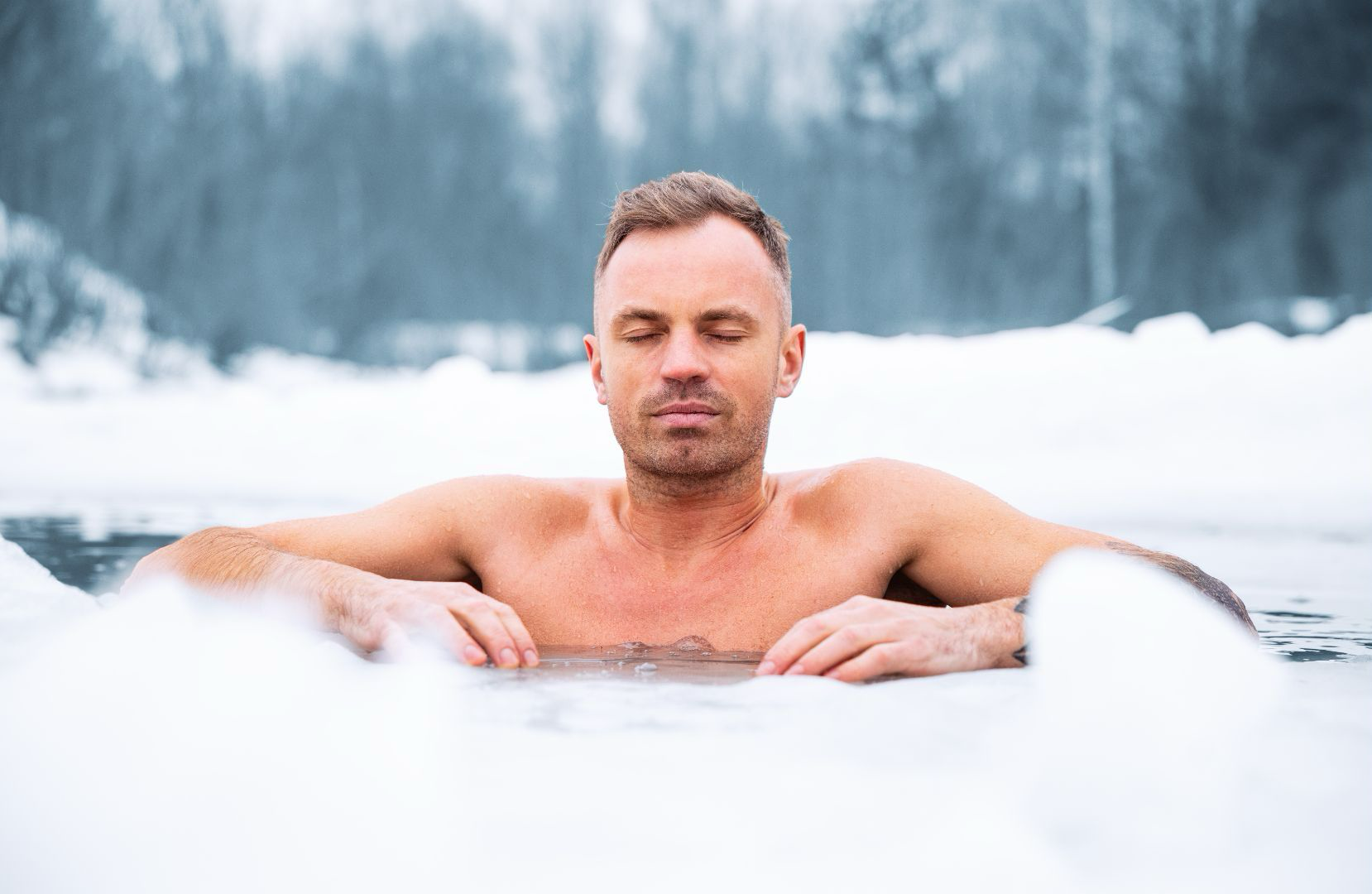 Man dipped in cold lake